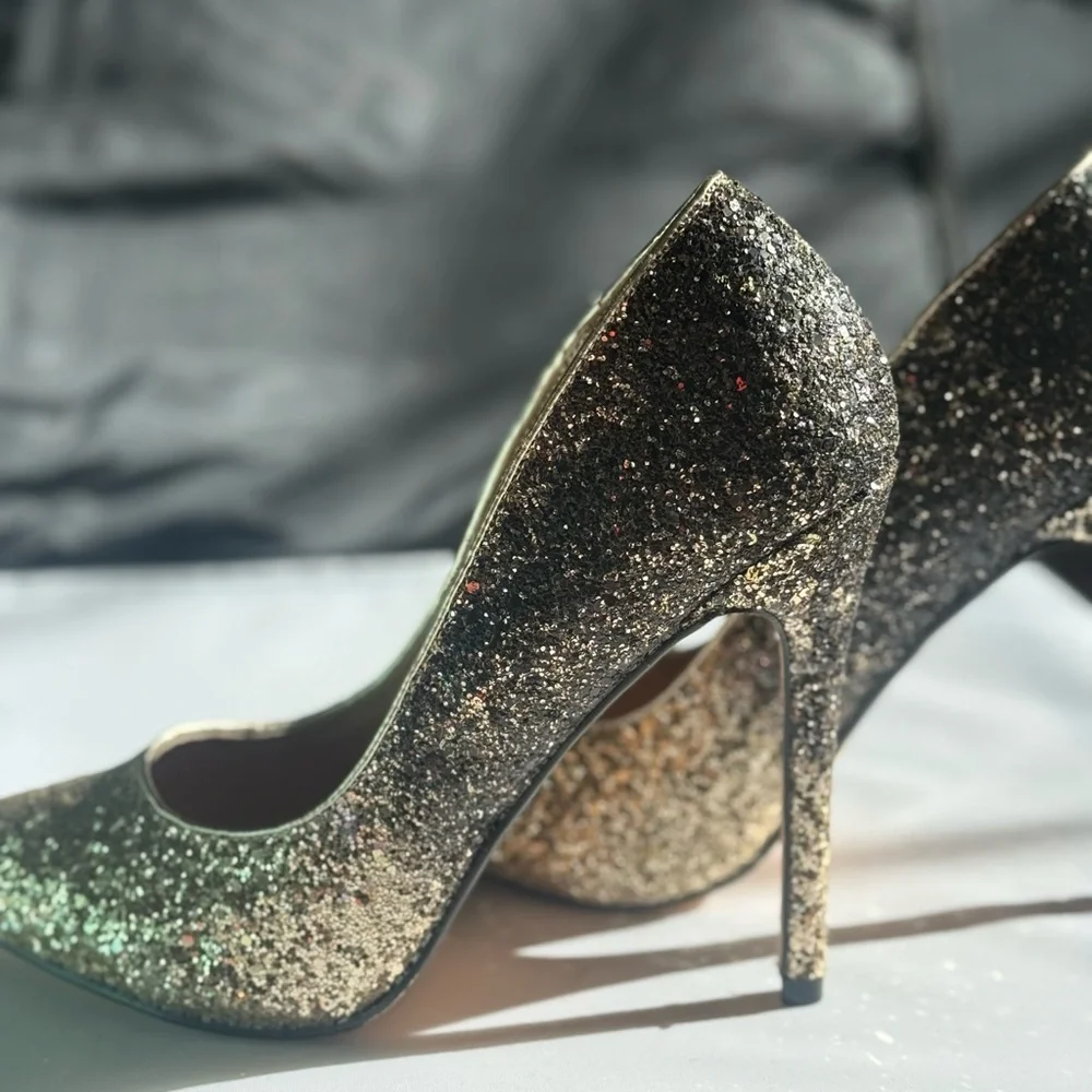 JustFab Sparkling Gold and Black Heels Size 9.5 - Picture 6 of 8